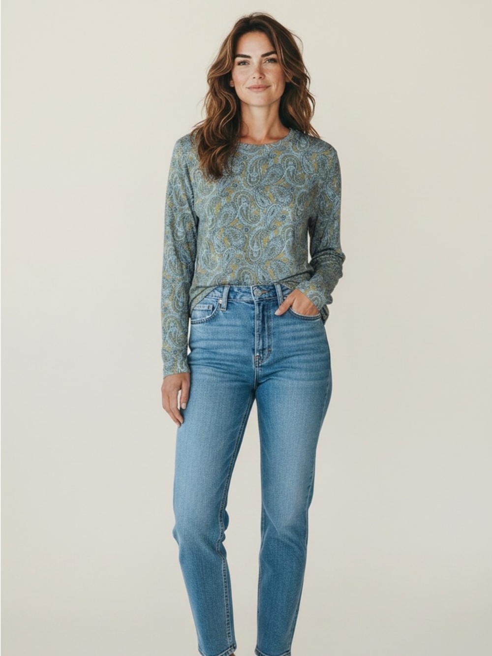Lands End Women’s Size L 14-16 Long Sleeve Round Neck Paisley Print Tee